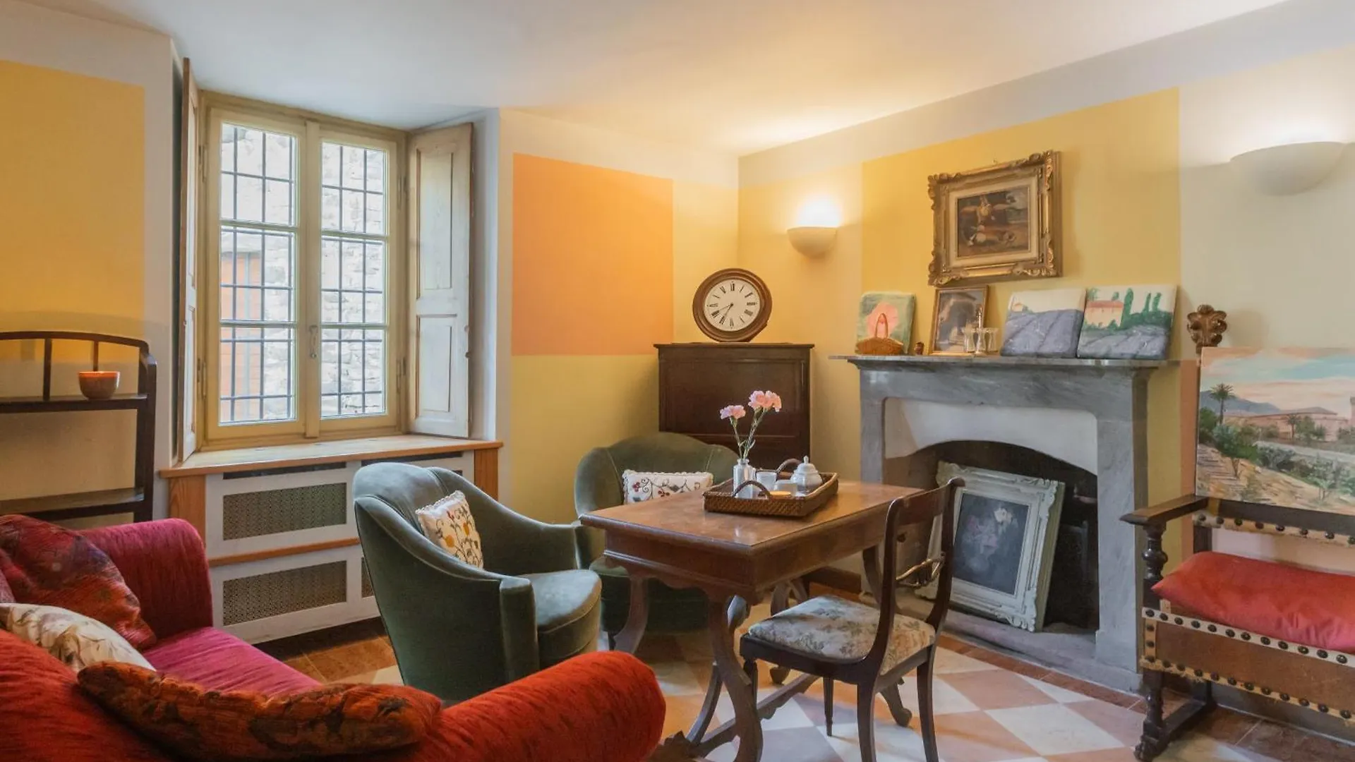 Villa Torre Di Palanzo With Magnificent View By Rent All Como Faggeto Lario Italien