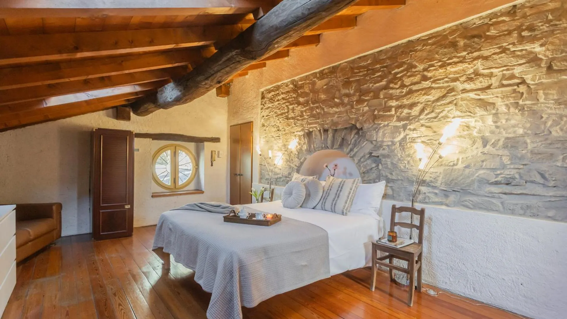 Villa Torre Di Palanzo With Magnificent View By Rent All Como 파게토 라리오 0*,  이탈리아
