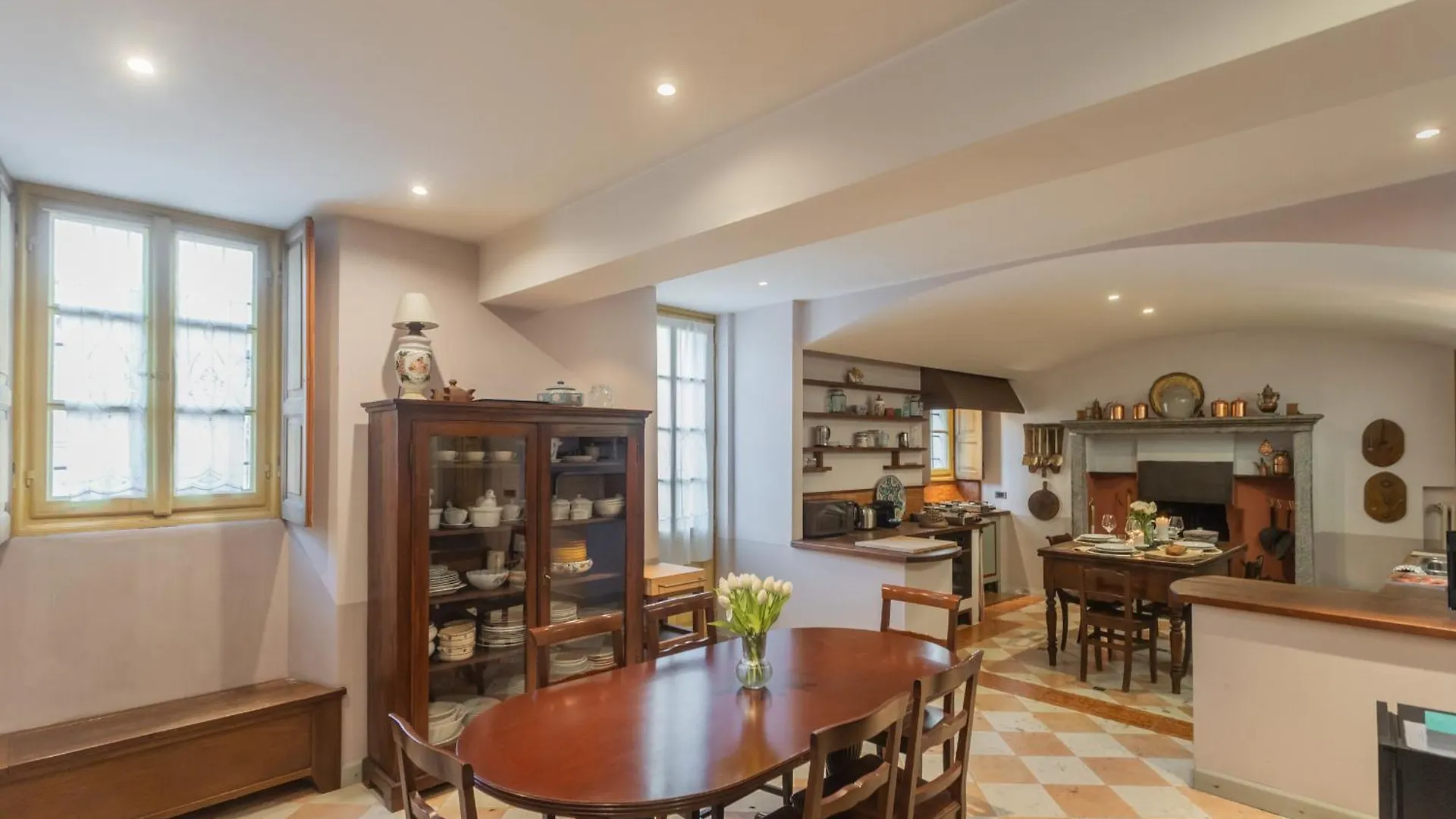 Villa Torre Di Palanzo With Magnificent View By Rent All Como 파게토 라리오